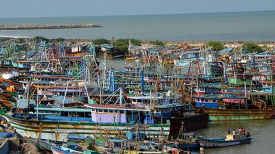 15 fishermen from Karaikal and Nagapattinam arrested by Sri Lankan Navy