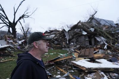 Suspected tornadoes kill at least 3 in Ohio as severe storms tear through central U.S.