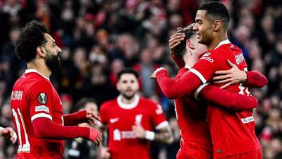 Liverpool sail into Europa League quarterfinals, Leverkusen win with stoppage-time goals