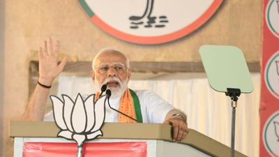 DMK, Congress will never succeed in developing T.N., will only scam, loot public: PM Modi