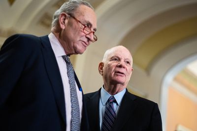 Senate Democrats seek to maneuver tax deal to the floor - Roll Call