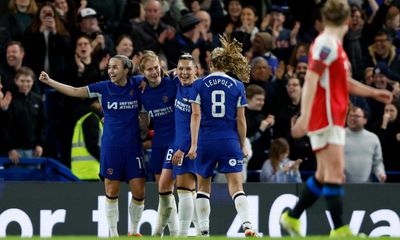 Chelsea sock it to Arsenal and make major move in WSL title race