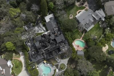 Model Cara Delevingne's Los Angeles Home Destroyed In Fire