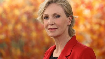 Jane Lynch's traditional kitchen cabinets will outlast any other color trend, say designers