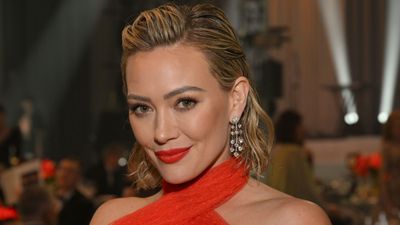 Hilary Duff uses this on-trend sofa to make a relaxed but chic statement in her living room