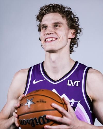 Lauri Markkanen: A Basketball Journey Through Vibrant Snapshots