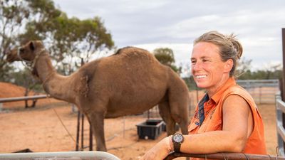 'Camel lady' wants Aussies to take an outback gap year