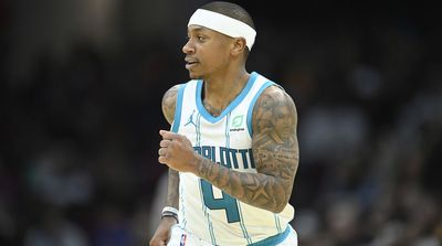 Isaiah Thomas Completes NBA Comeback, Signs 10-Day Contract With Suns, per Report