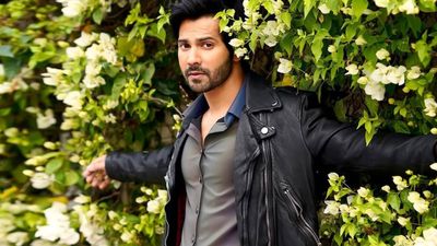 Varun Dhawan resumes shooting for action thriller film 'Baby John'