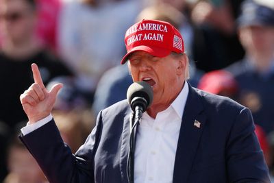 Trump warns of a "bloodbath" if he loses