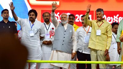 Modi exhorts people to vote for NDA for development of Andhra Pradesh, skips contentious issues