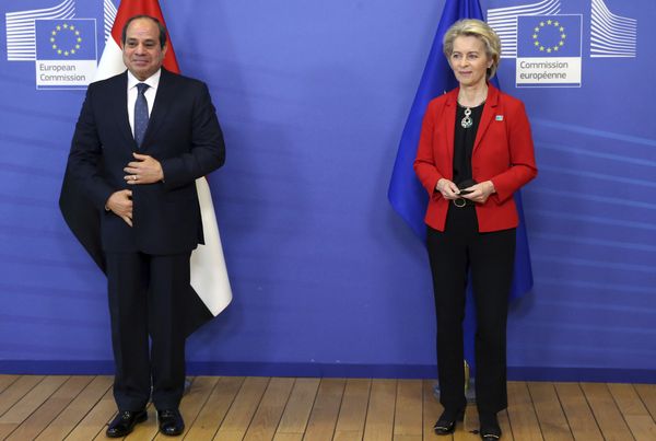 EU announces $8bn package for Egypt as part of deal to check migration