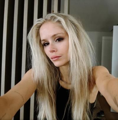 The Captivating Beauty Of Erin Moriarty's Selfie