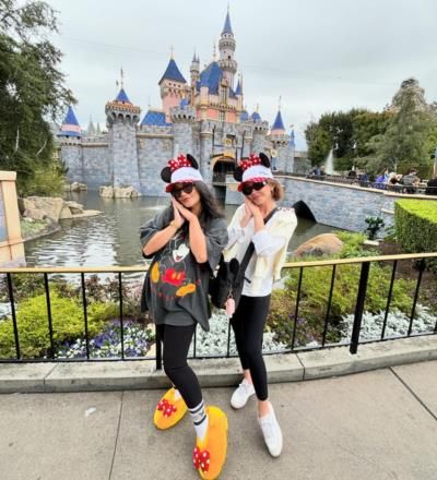 Sarah Hyland's Enchanting Day At Disneyland: A Magical Photoshoot