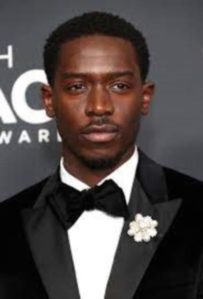 Damson Idris Wins First NAACP Image Award With Mother