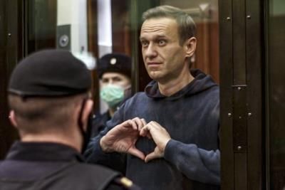 Putin Supports Idea Of Navalny Prisoner Exchange