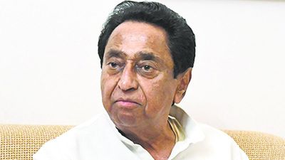 Kamal Nath's close aide, various other MP Congress functionaries join BJP