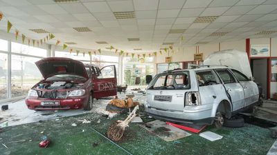 This Abandoned Dealership With Vandalized Cars Is a Sad Sight