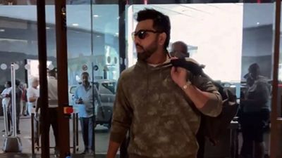 'Garden me ghoomne nahi deta': Mumbai Indians' unique welcome for former skipper Rohit Sharma