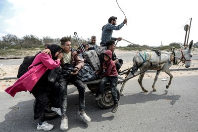 Israel Reports Gun Battles At Key Gaza Hospital