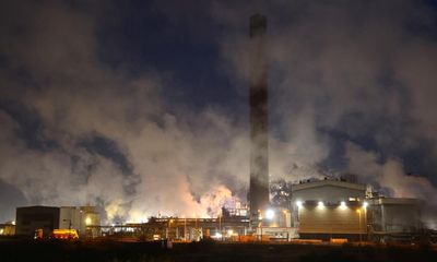 Unions condemn Tata Steel decision to shut Port Talbot coke ovens early
