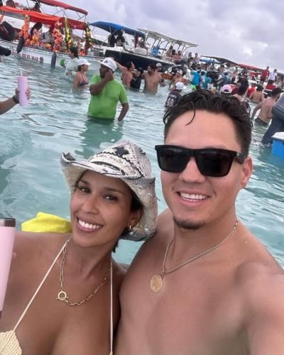 Wilmer Flores Enjoys Fun Day At Waterpark With Wife