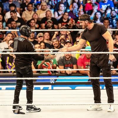 Rey Mysterio's Instagram: Sweet Moments With Wife