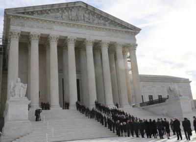 US Supreme Court Debates Federal Government's Role In Online Content