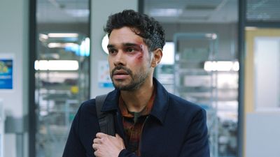 Casualty spoilers: Rash Masum’s sets fire to the ED in SHOCKING double-bill