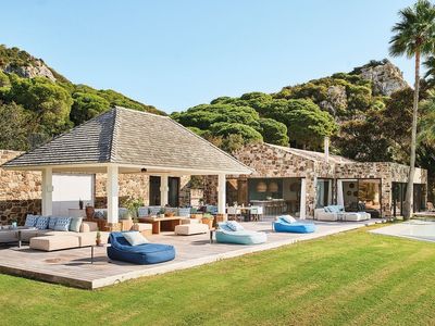Last-minute Easter holidays: 13 chic European rentals you can still book