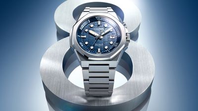 The Citizen Series 8 890 gives big Royal Oak vibes – and might be more practical