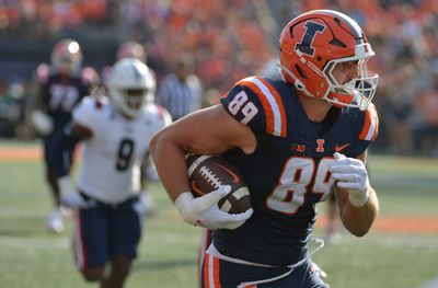 Falcons have top-30 draft visit scheduled with Illinois tight end