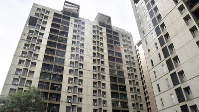 Jains Westminster evacuation | Madras High Court constitutes committee to find rental accommodation for flat owners