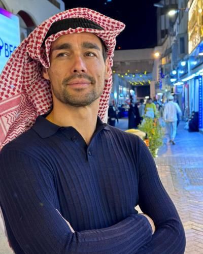 Fabio Fognini Embraces Cultural Diversity With Arabic Hat Fashion