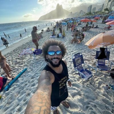 Marcelo Vieira's Beach Selfie: A Captured Moment
