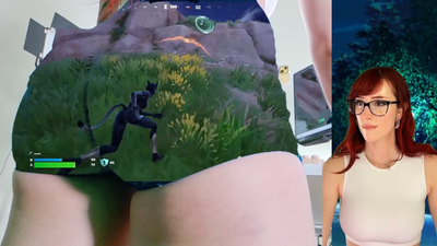 The Twitch hot tub meta has reached new heights with a green-screen booty scene, and I'm mostly just upset by how inefficient it is