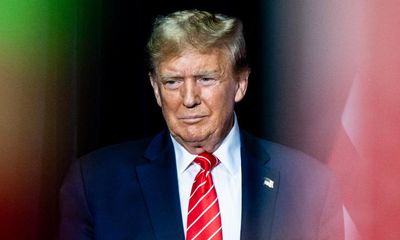 Trump lawyers urge US supreme court to dismiss election interference case