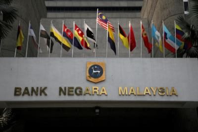 Malaysia's Central Bank Urges Reforms As Economy Strengthens