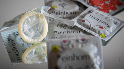 Paris caters for Olympic romance by distributing 220,000 free condoms to athletes