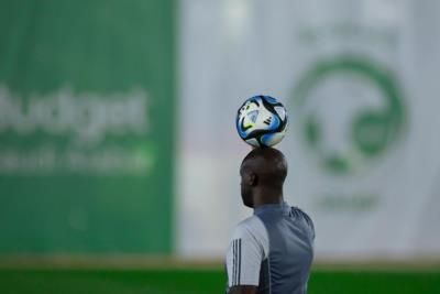 Yaya Touré Showcasing His Skills On The Football Field