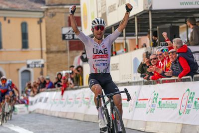 Coppi e Bartali: Diego Ulissi delivers victory on stage 2 summit finish to move into GC lead