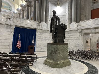 Bill to change State Capitol Rotunda considerations goes to the Kentucky Senate