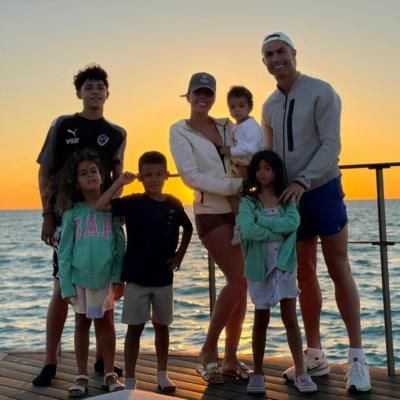 Cristiano Ronaldo Enjoys Beach Day With Family