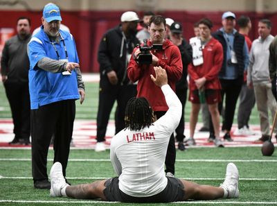 Chargers offensive line coach works out Alabama OT JC Latham