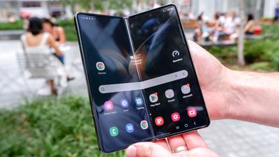 Samsung Galaxy Z Fold 4 owners are reporting a serious screen flaw — and some models are breaking