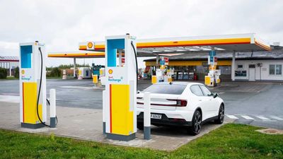 Shell Is Closing 1,000 Gas Stations To Focus On EV Charging