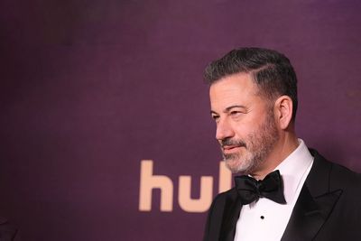 Kimmel mocks Trump's financial woes