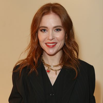 The secret to Angela Scanlon's cohesive dining room boils down to one clever design trick, say interior experts