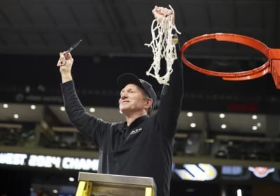 Long Beach State's Coach Change Sparks March Madness Run