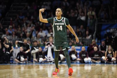 WATCH: Steven Izzo assists Davis Smith’s 3-point basket in MSU basketball’s NCAA Tourney win